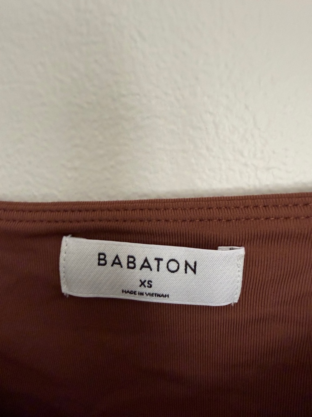 Aritzia Babaton Contour Squareneck Long Sleeve Bodysuit - Picture 3 of 5